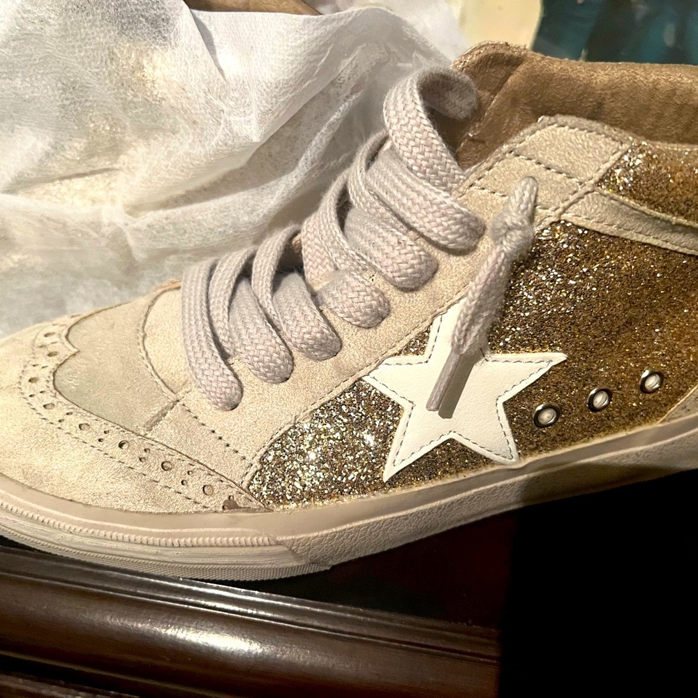 Gold Glitter Shu Shop